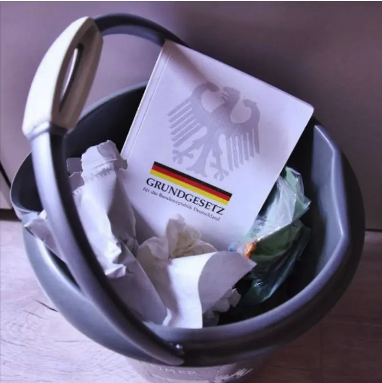 Cover image for Das Grundgesetz als Schmierzettel