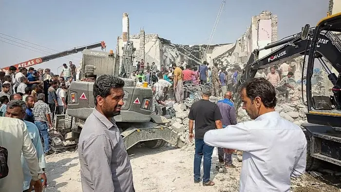 Cover image for Iran: Von der Strategie der Spannung zur totalen Eskalation