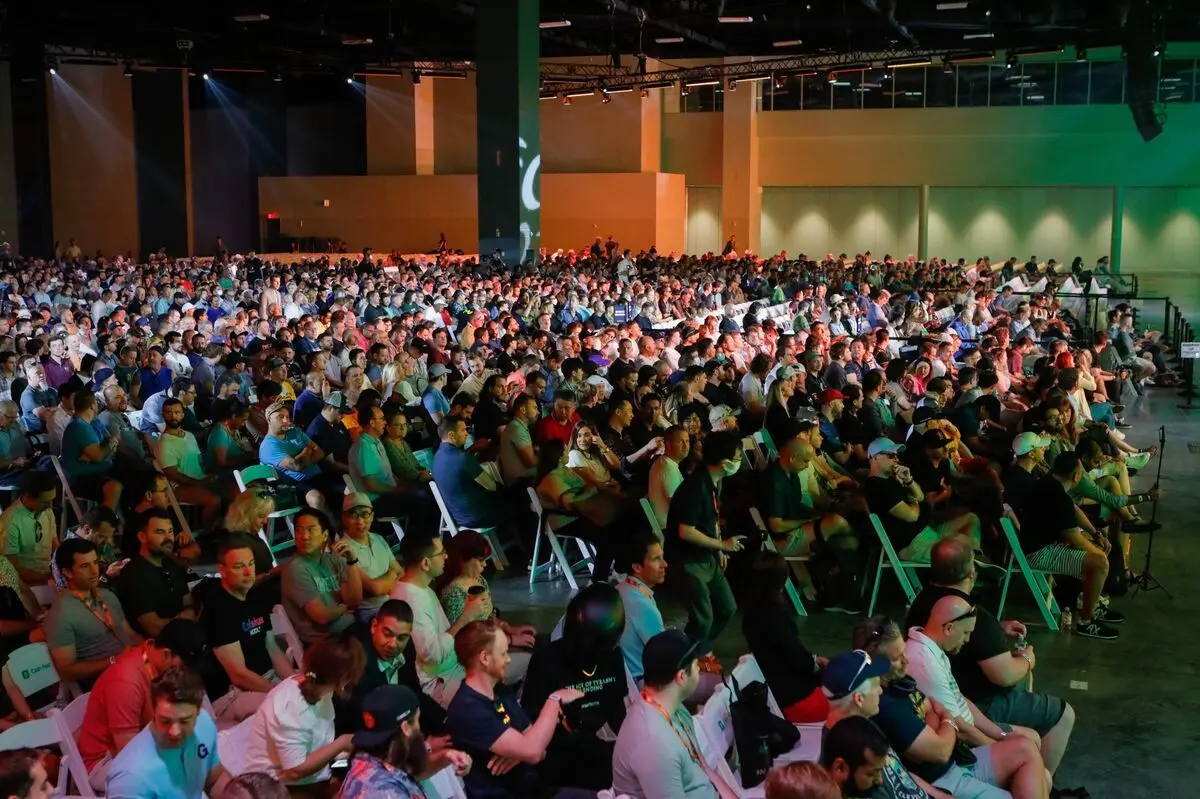 Cover image for Reich oder arm, Bitcoiner haben etwas, das Geld dir nicht kaufen kann.