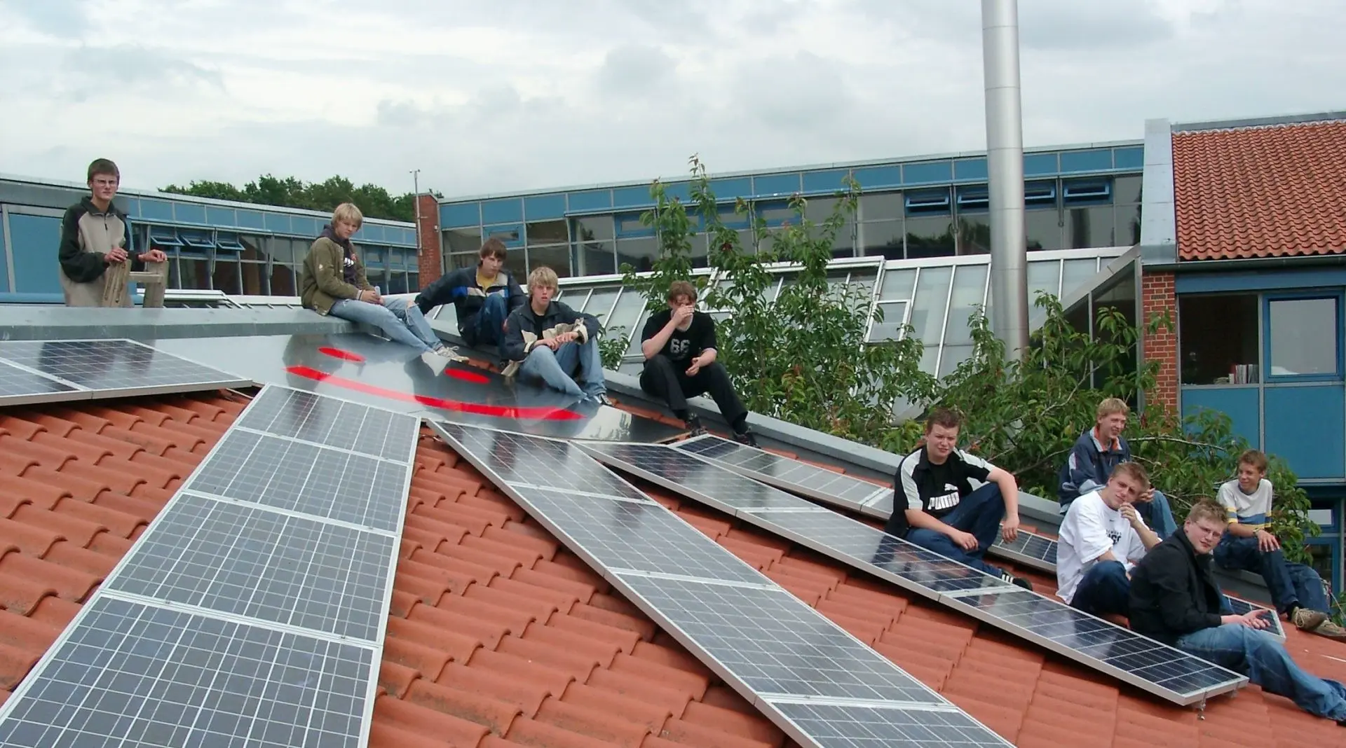 Cover image for Solarstrom mit Nachbarn teilen: Ab Juni 2026 rechtlich möglich